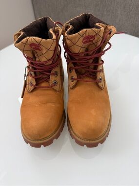 Timberland Quilted Tan Boots